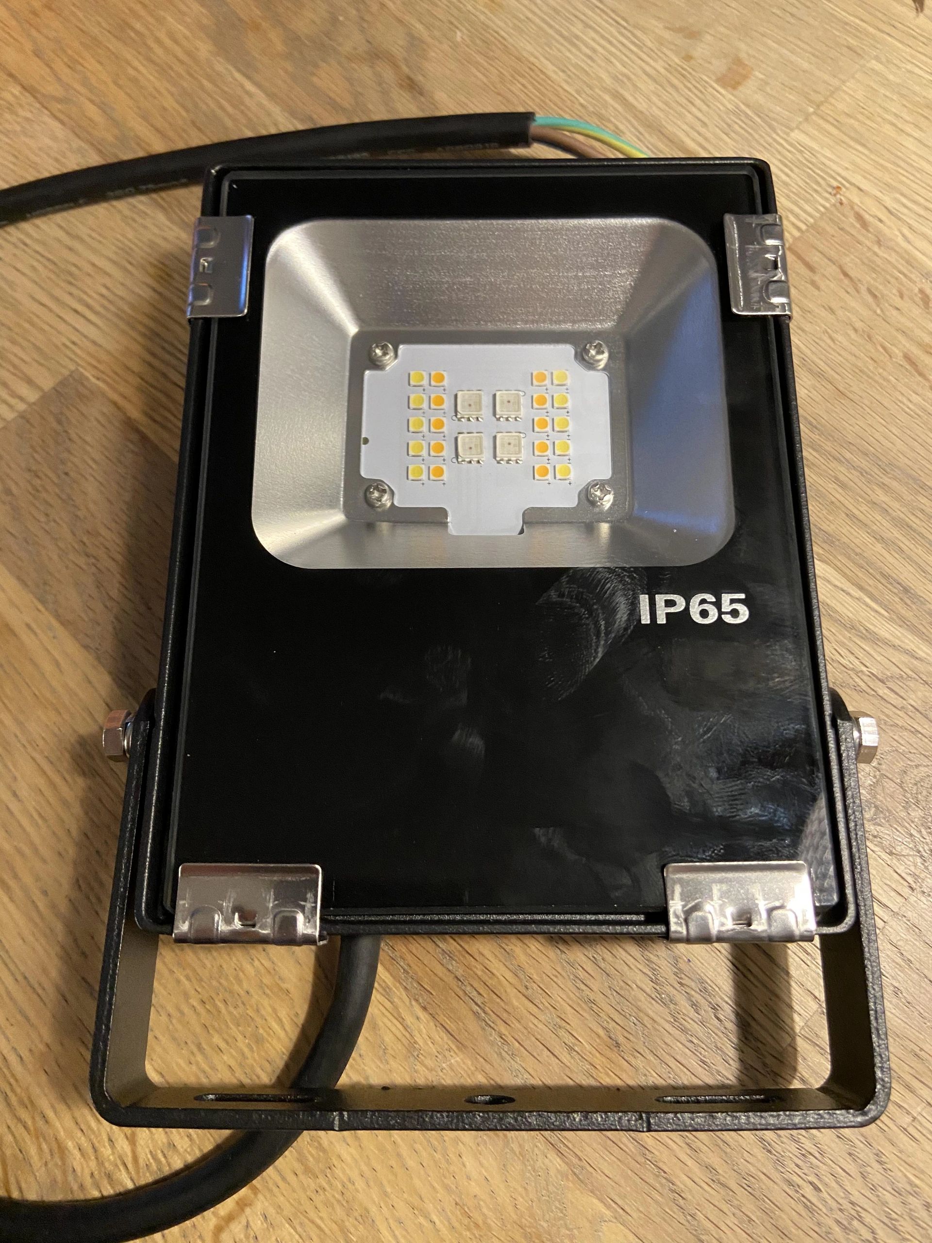 Zigbee RGBWW LED Scheinwerfer/ Baulampe 10 Watt IP65