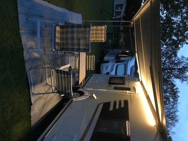 LED Streifen EckprofilSlim line - komplett mit Abschlusskappe 1 Meter