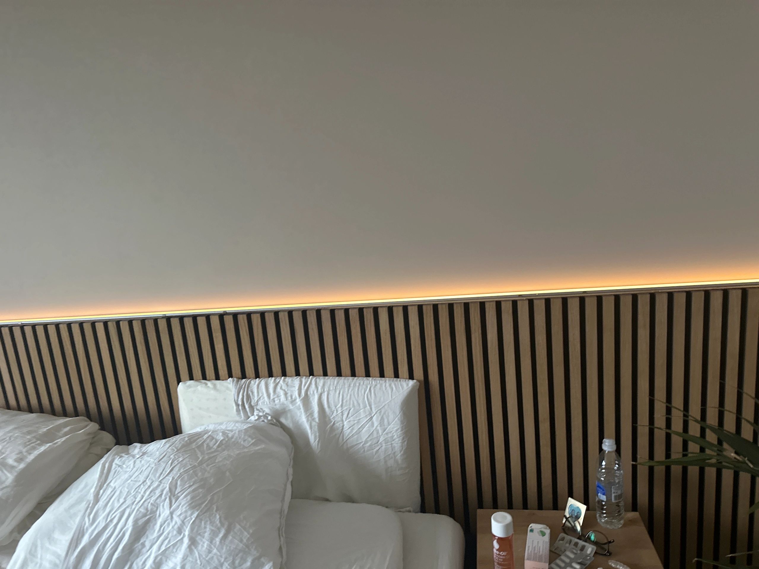 Aluminium LED Streifen Profil Aufbau 3M - 7 mm hoch - komplett mit Abdeckkappe