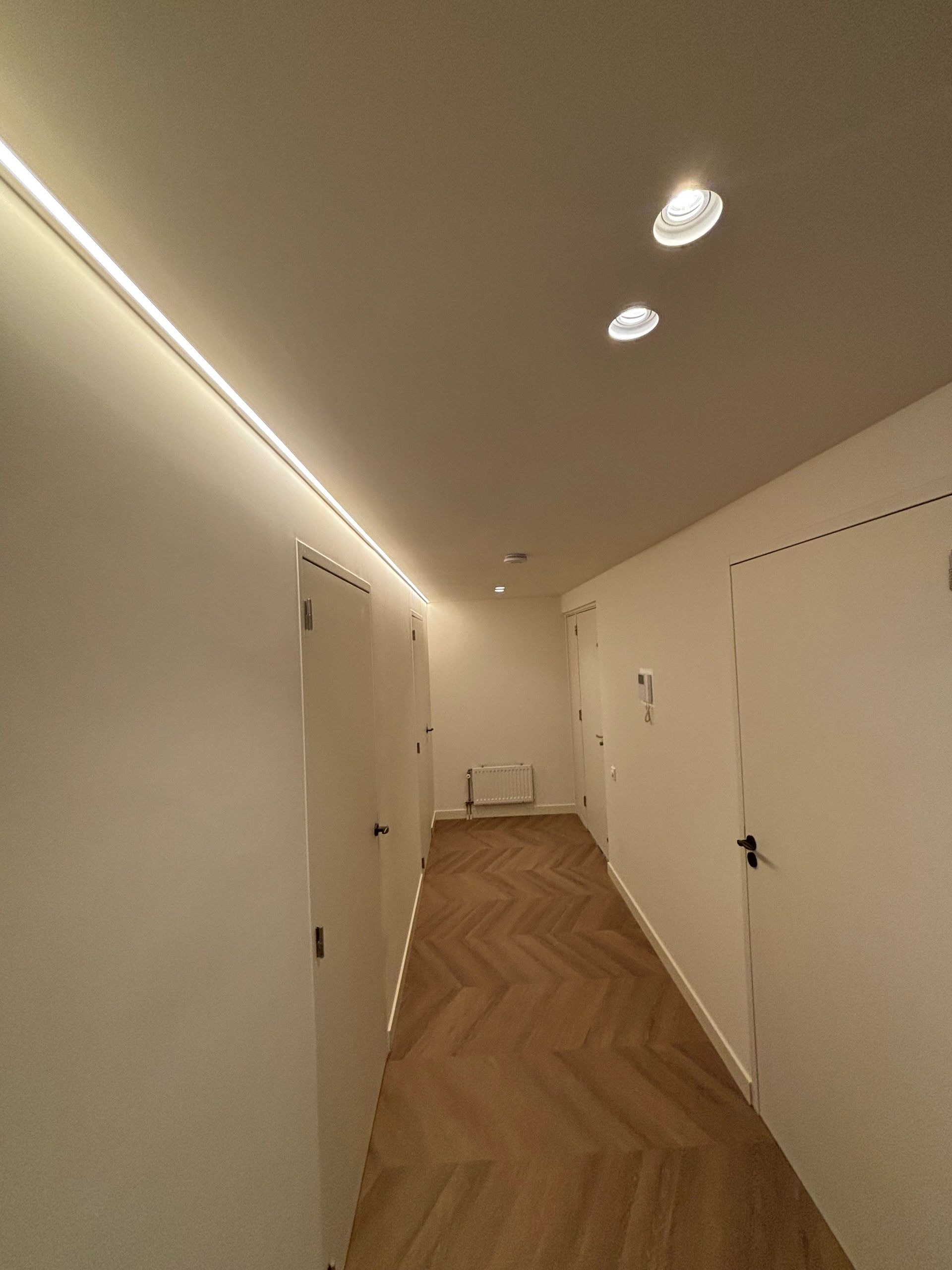 Stuckleiste Für LED 3 Meter schmale Variante