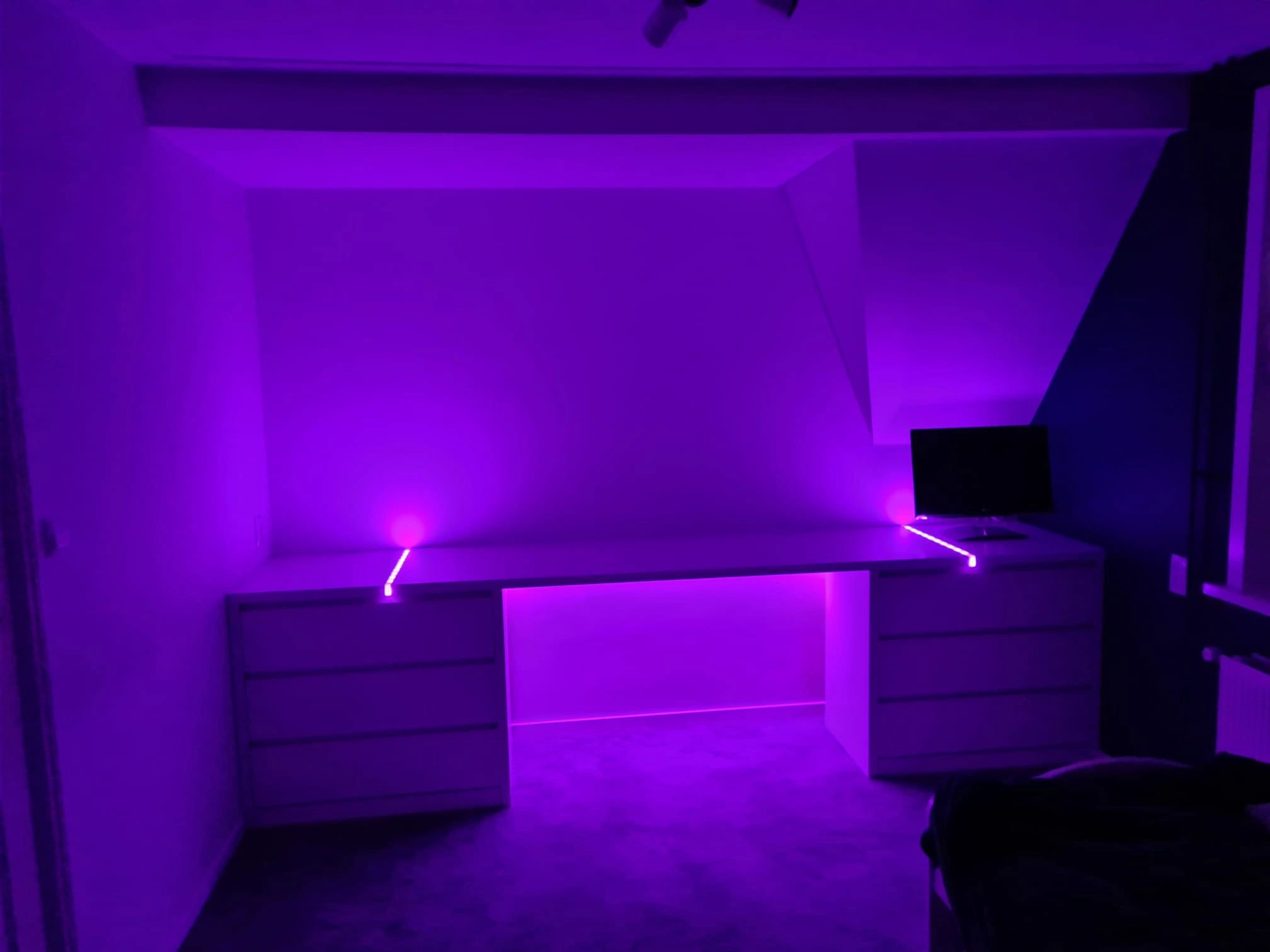 Led Streifen Profil Aufbau hohes Modell - komplett inklusiv Abschlusskappe 2 Meter 15 mm