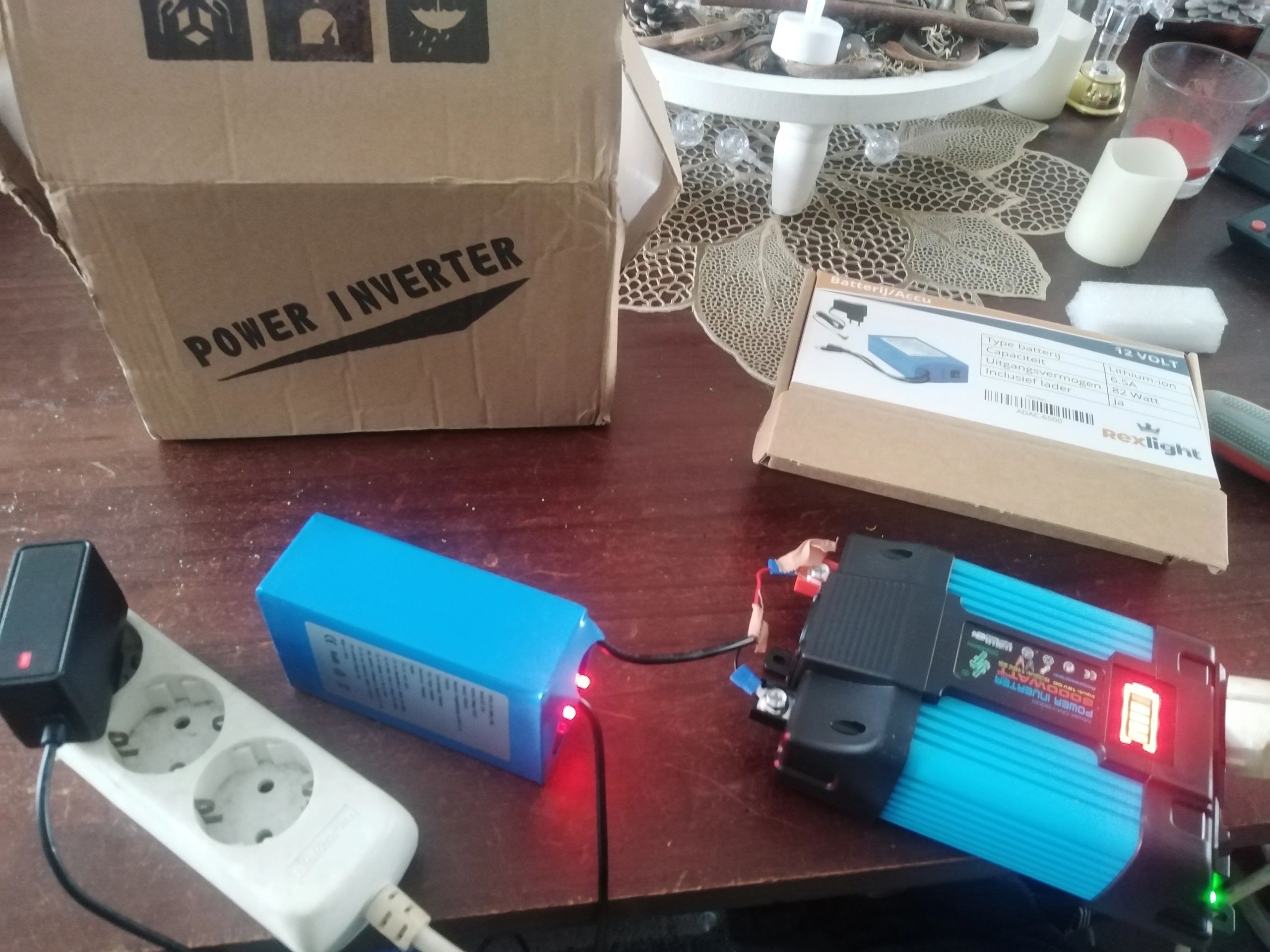 Led Streifen Akku/Batterie 12V mit Auflader