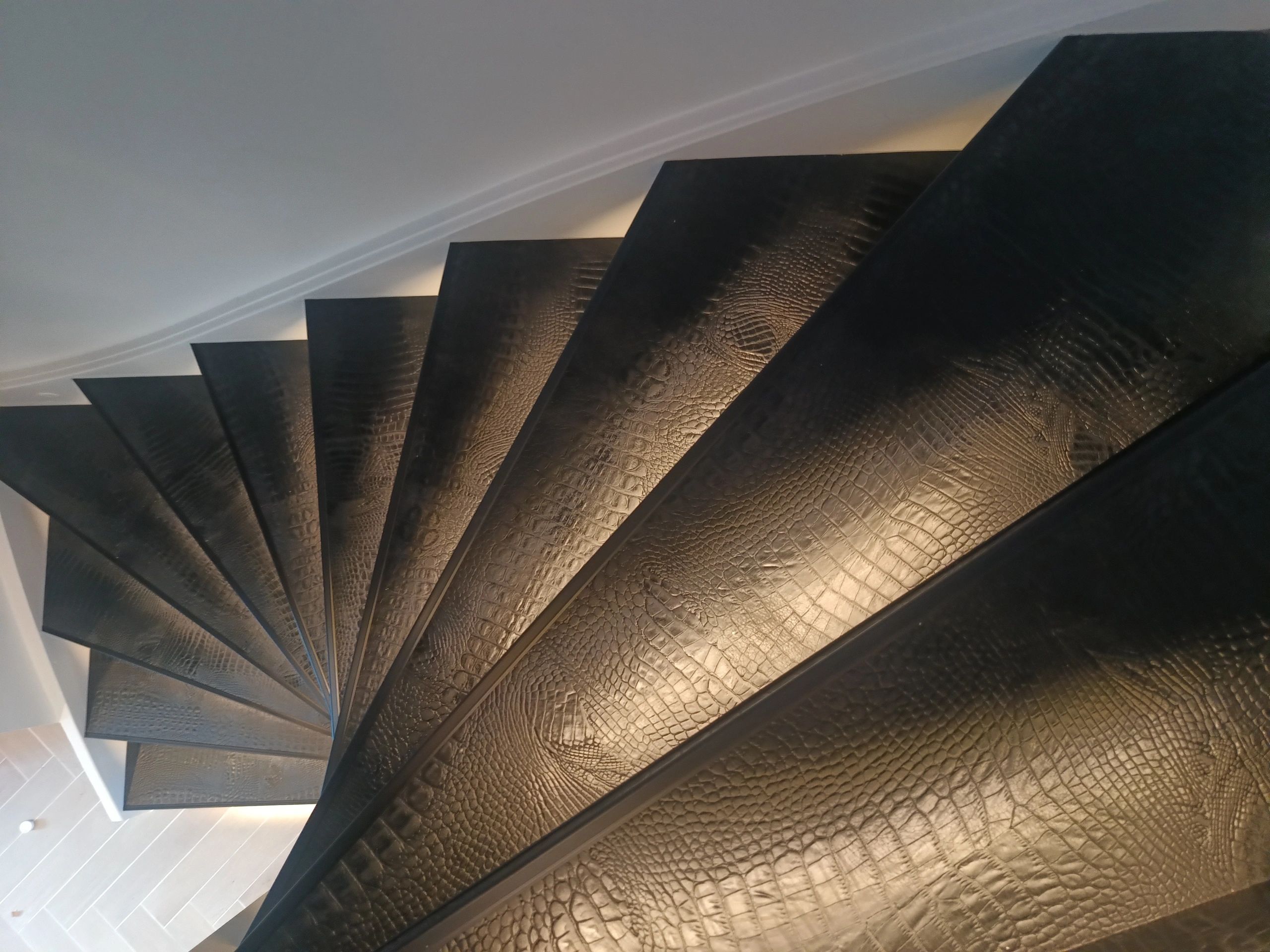 Treppenbeleuchtung LED Streifen Warmweiß komplettes Set 50 CM