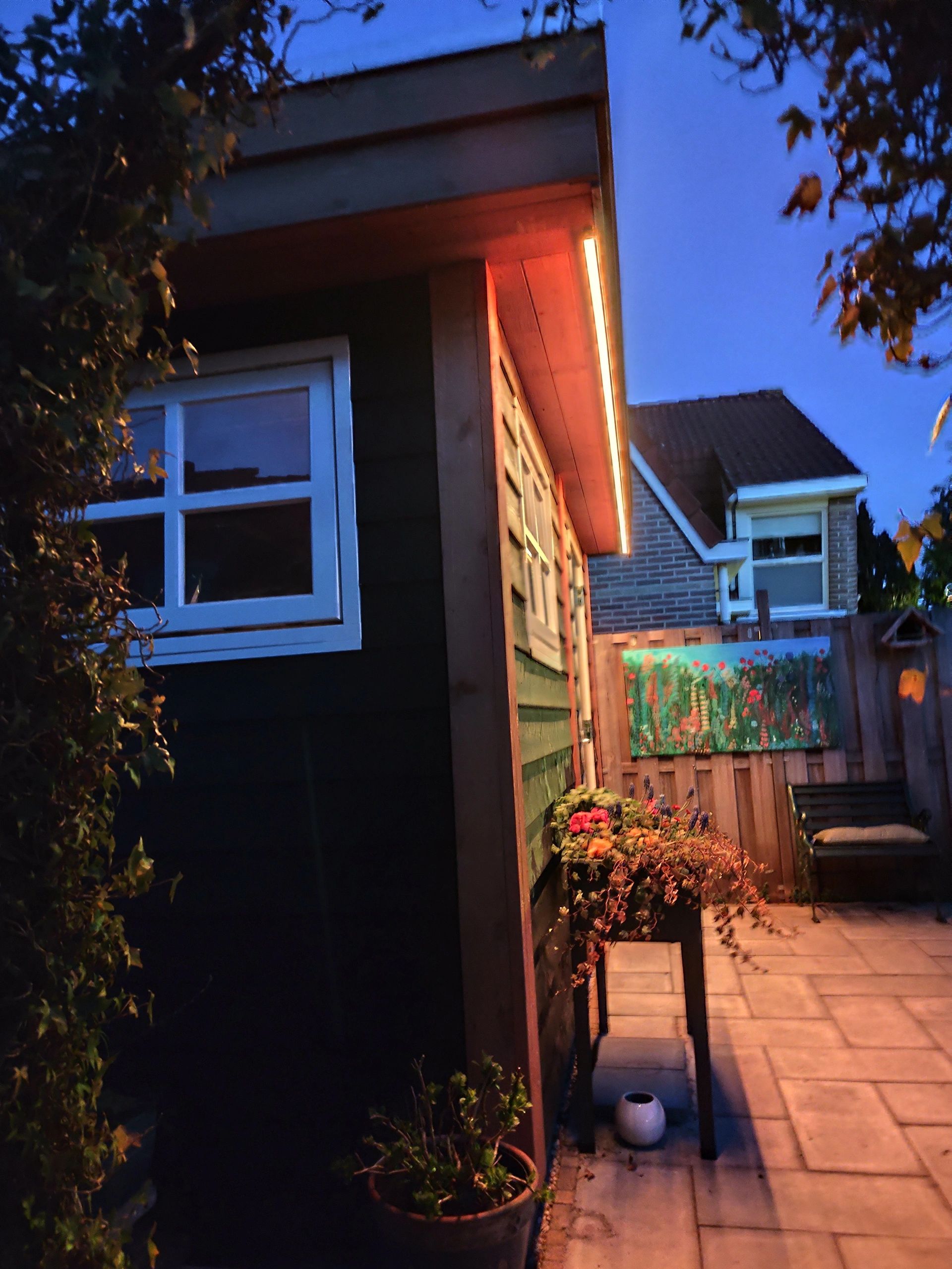 Aluminium Led Streifen Profil schwarz Aufbau 4M - breit und hoch - komplett mit Abdeckkappe