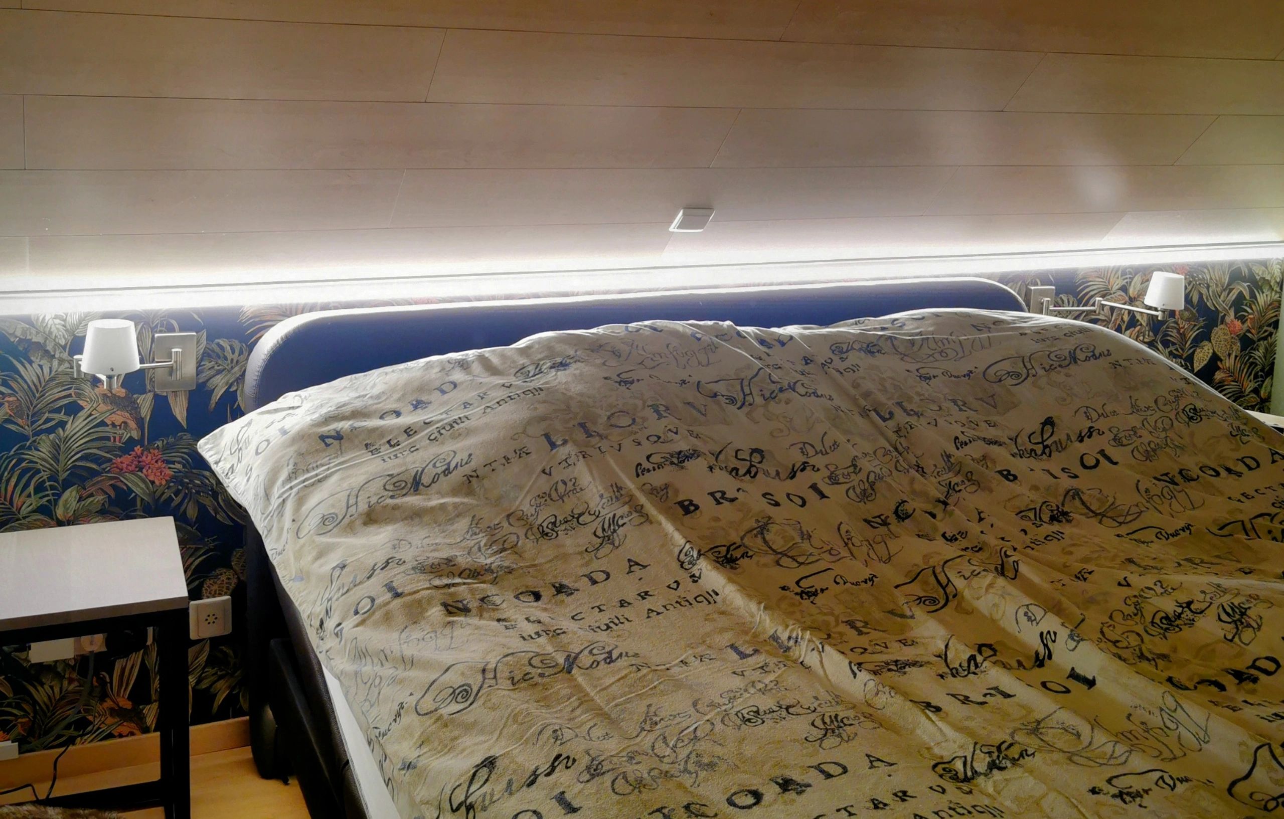 Aluminium LED Streifen Profil Aufbau 2M - 7 mm hoch - komplett mit Abdeckkappe