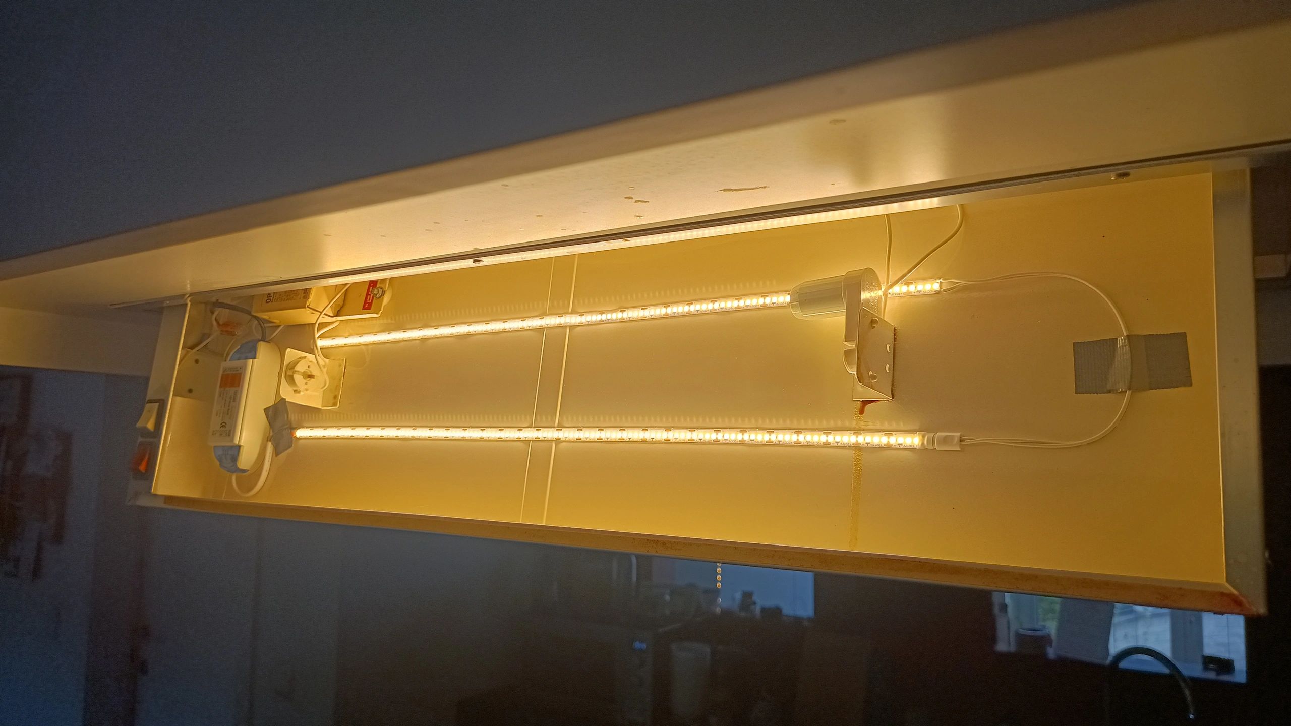 LED Leiste 5 Meter warmweiß Premium Plus - EinzelneLeiste mit 240 LEDs pro Meter