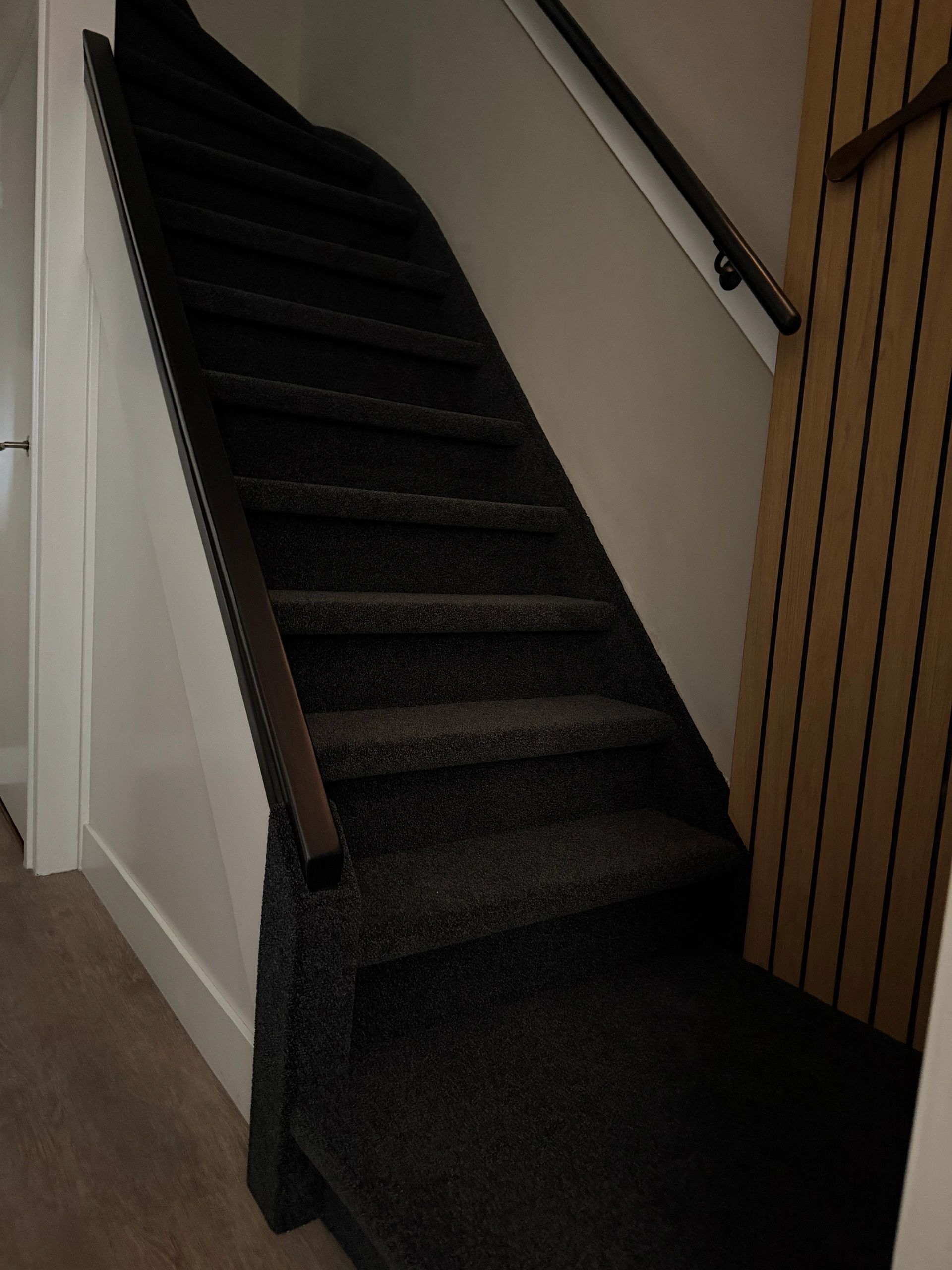 Dynamisches Treppenbeleuchtungsset Premium 130 cm mit Profil