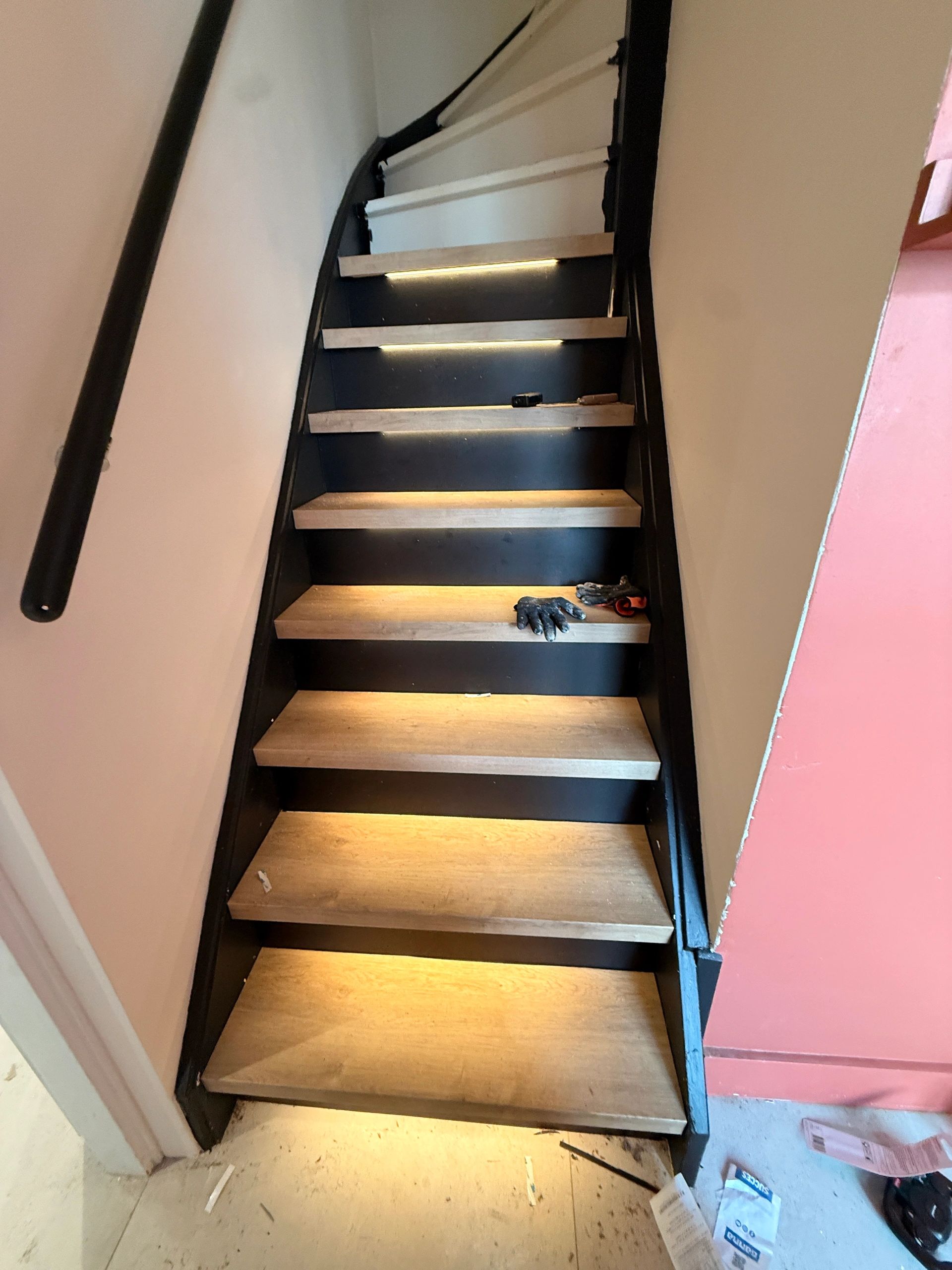 Treppenbeleuchtung LED Streifen warmweiß 130 cm - Komplettset inklusive Profil