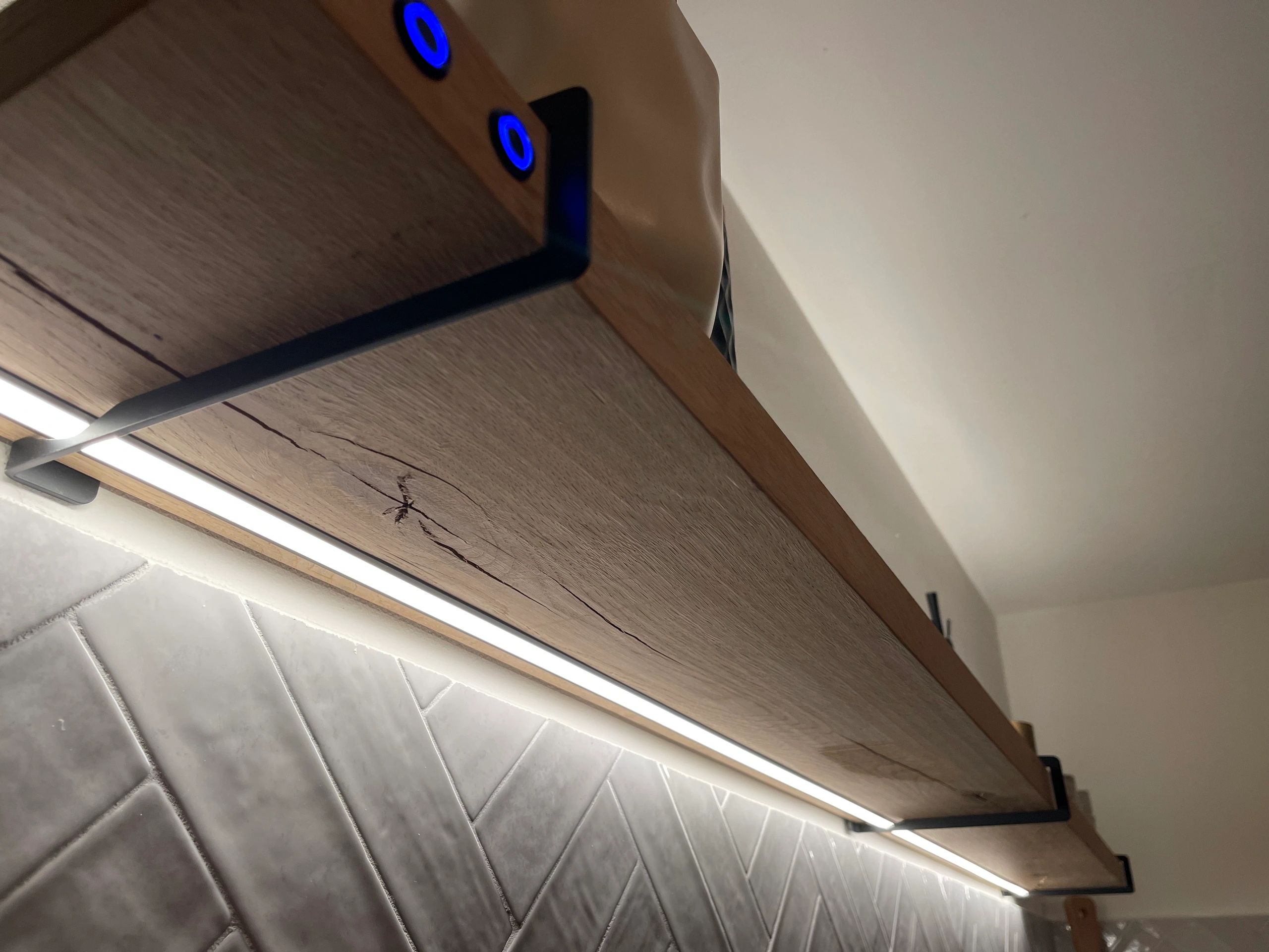 Aluminium LED Streifen Profil schwarz Einbau 2M Slim Line - 7 mm hoch - komplett mit AbschlusskAppe