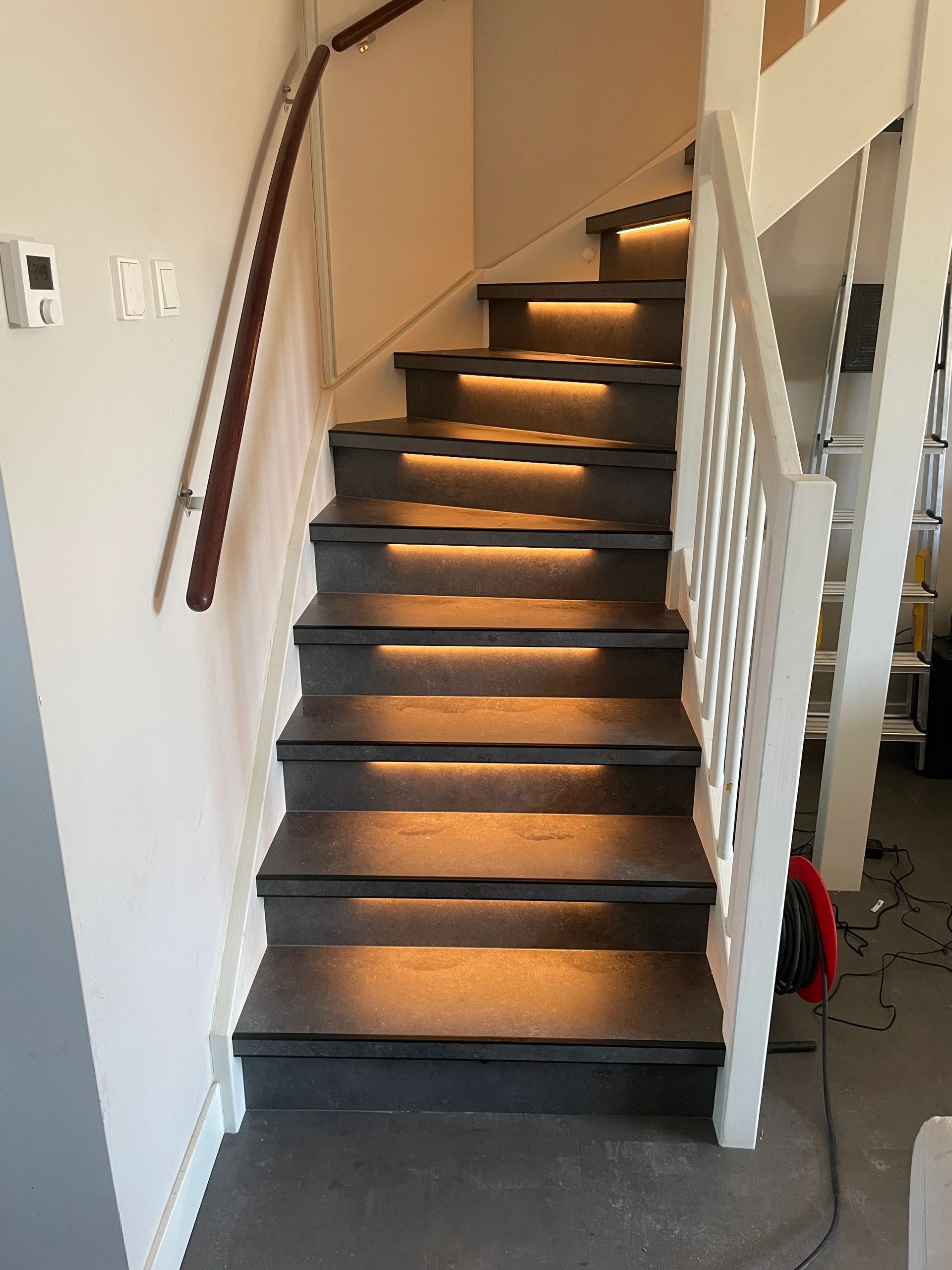 Treppenbeleuchtung LED Streifen warmweiß 50 cm - Komplettset inkl. Profil