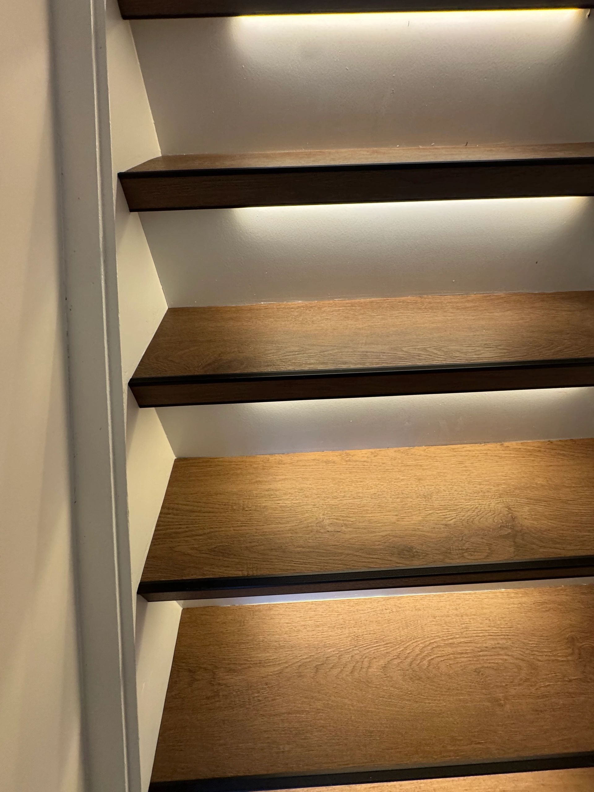 Dynamisches Treppenbeleuchtungsset Premium 50 cm