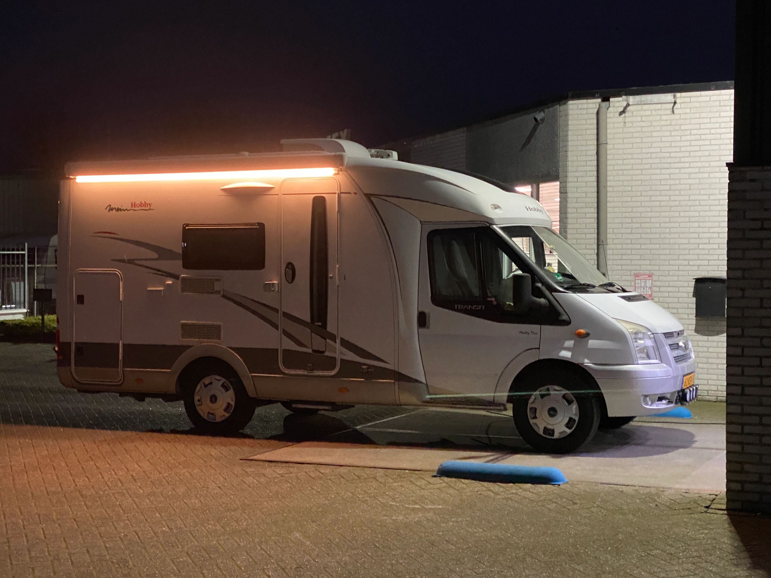 Led Streifen 9 Meter warmweiß - Komplettes Set Premium Plus - 240 Leds pro Meter