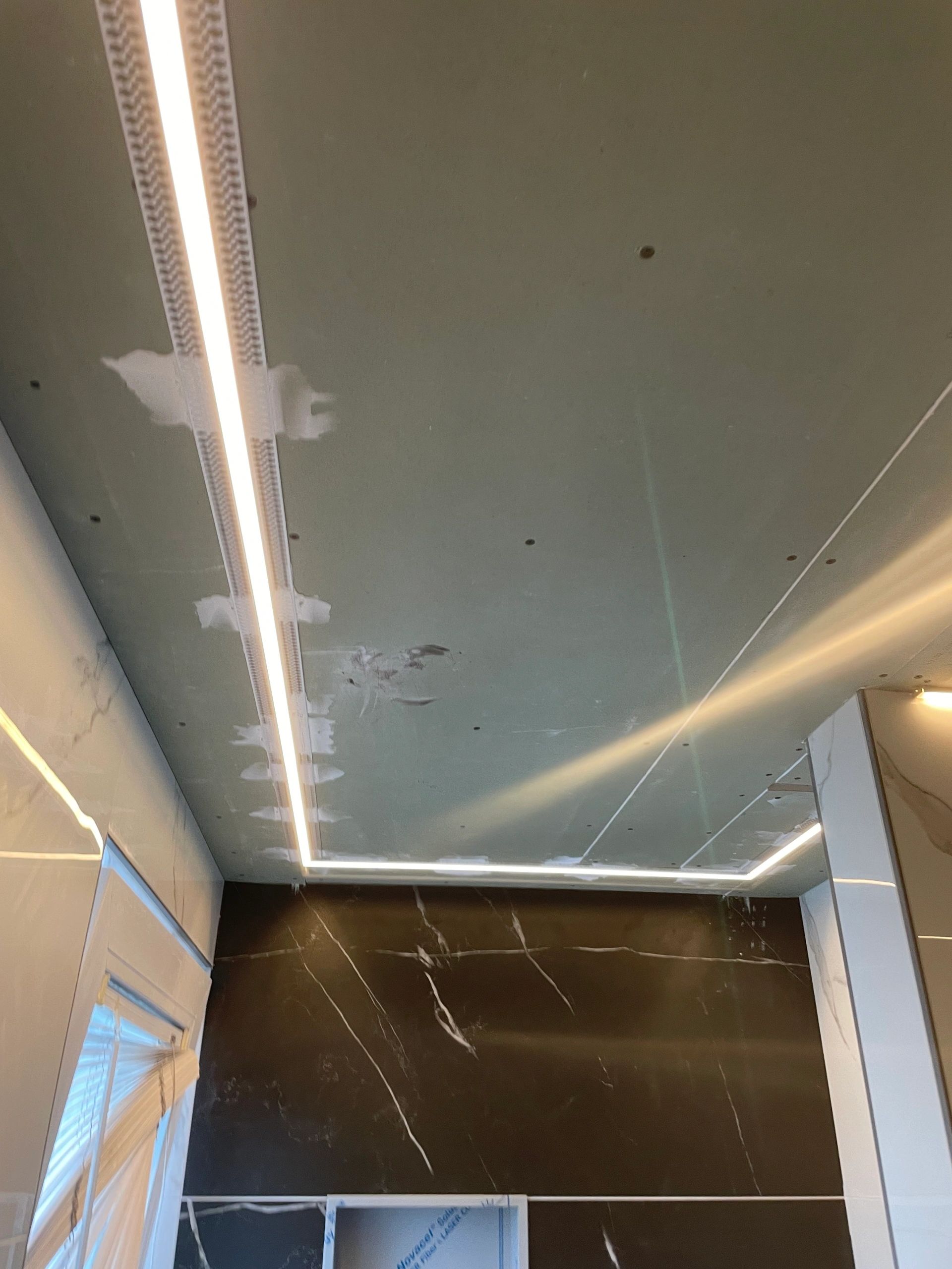 Stuckleiste Für LED 1 Meter schmale Variante