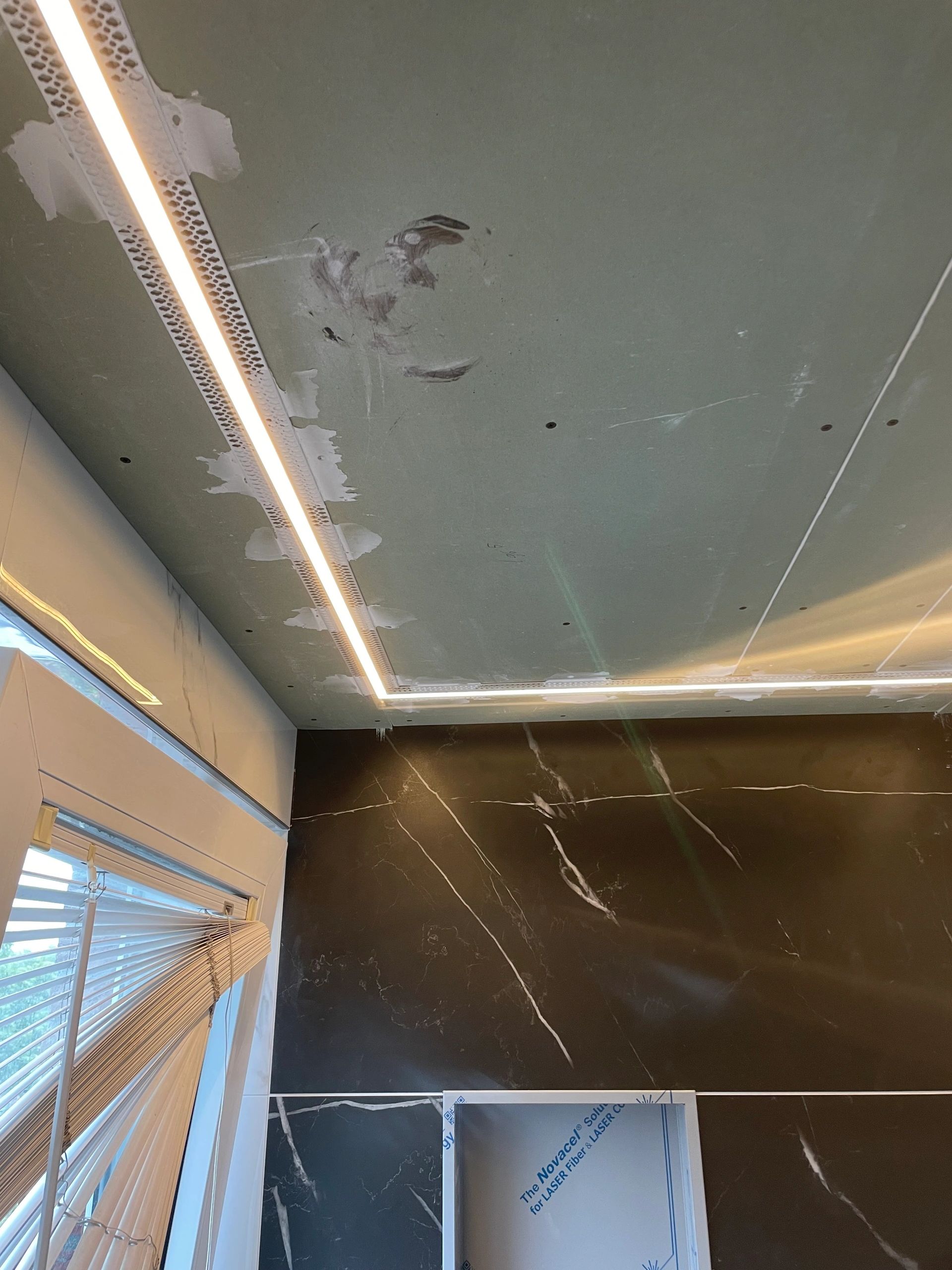 Stuckleiste Für LED 1 Meter schmale Variante