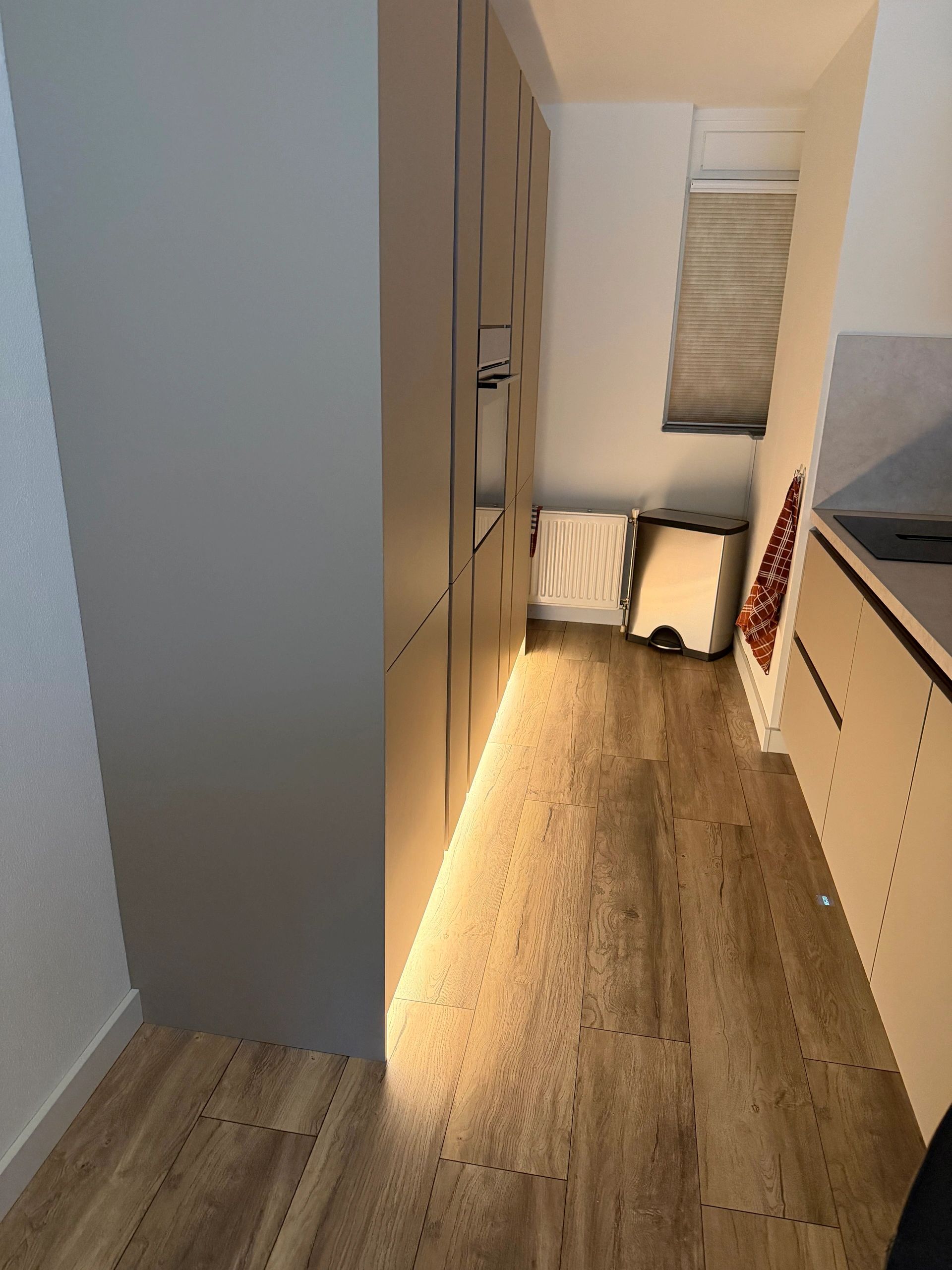 COB Neon inklusive Profil - Überall kürzbar - Warmweiß Set - 2m