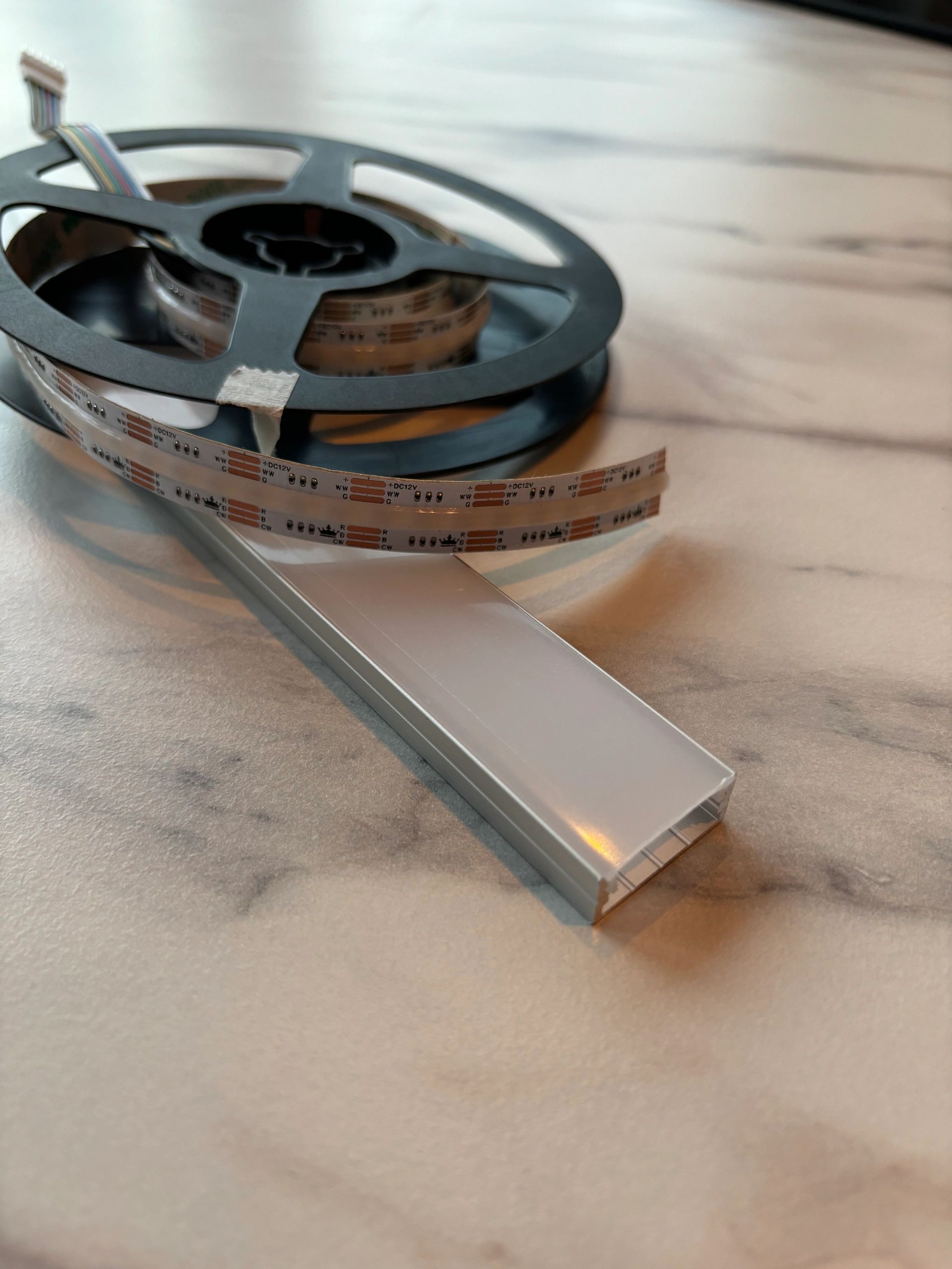 LEDstrip 7 Meter RGBWW Prime 840 COB LEDs p/m - Loser Streifen