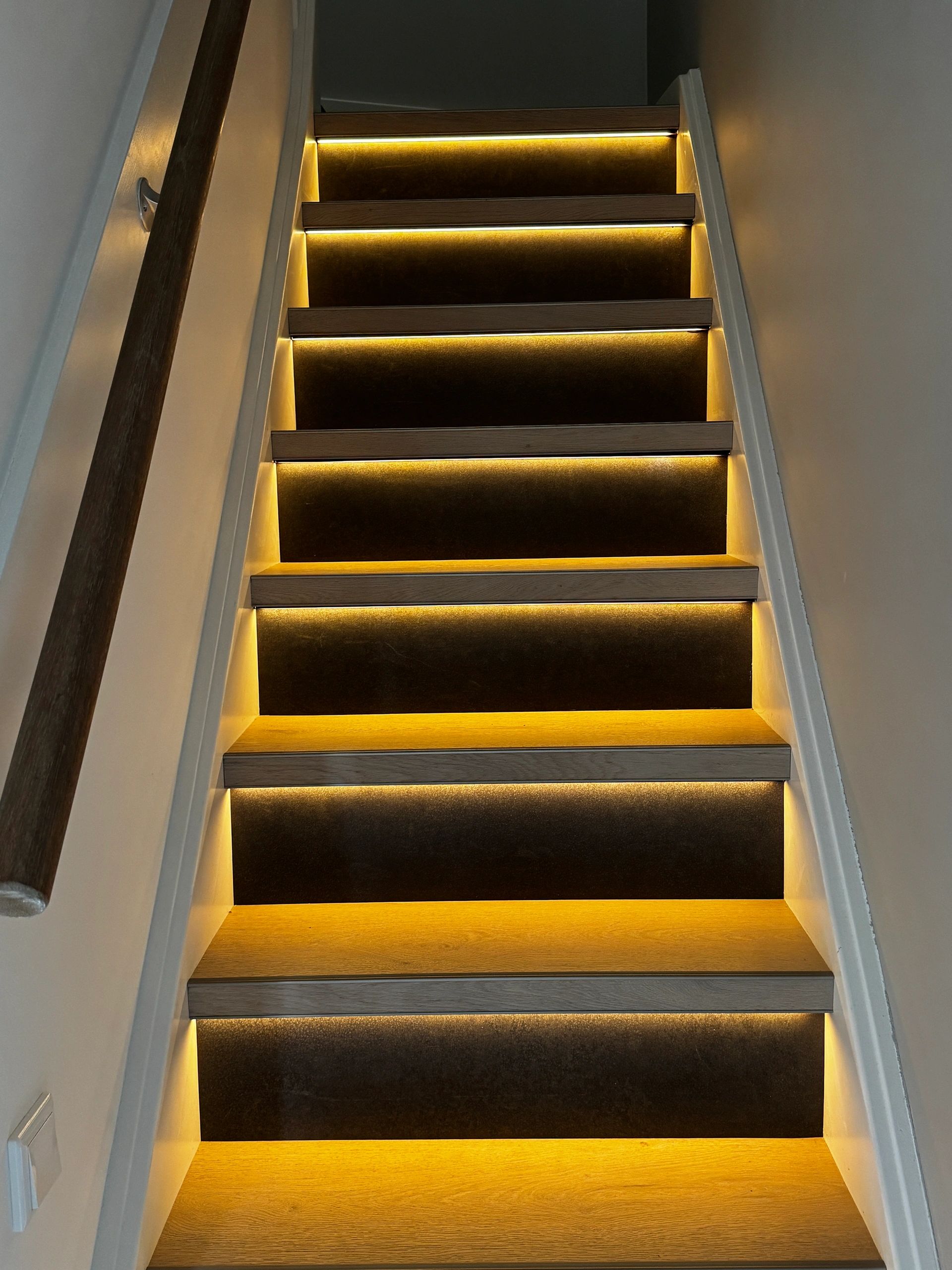 Treppenbeleuchtung LED Streifen warmweiß 50 cm - Komplettset inkl. Profil