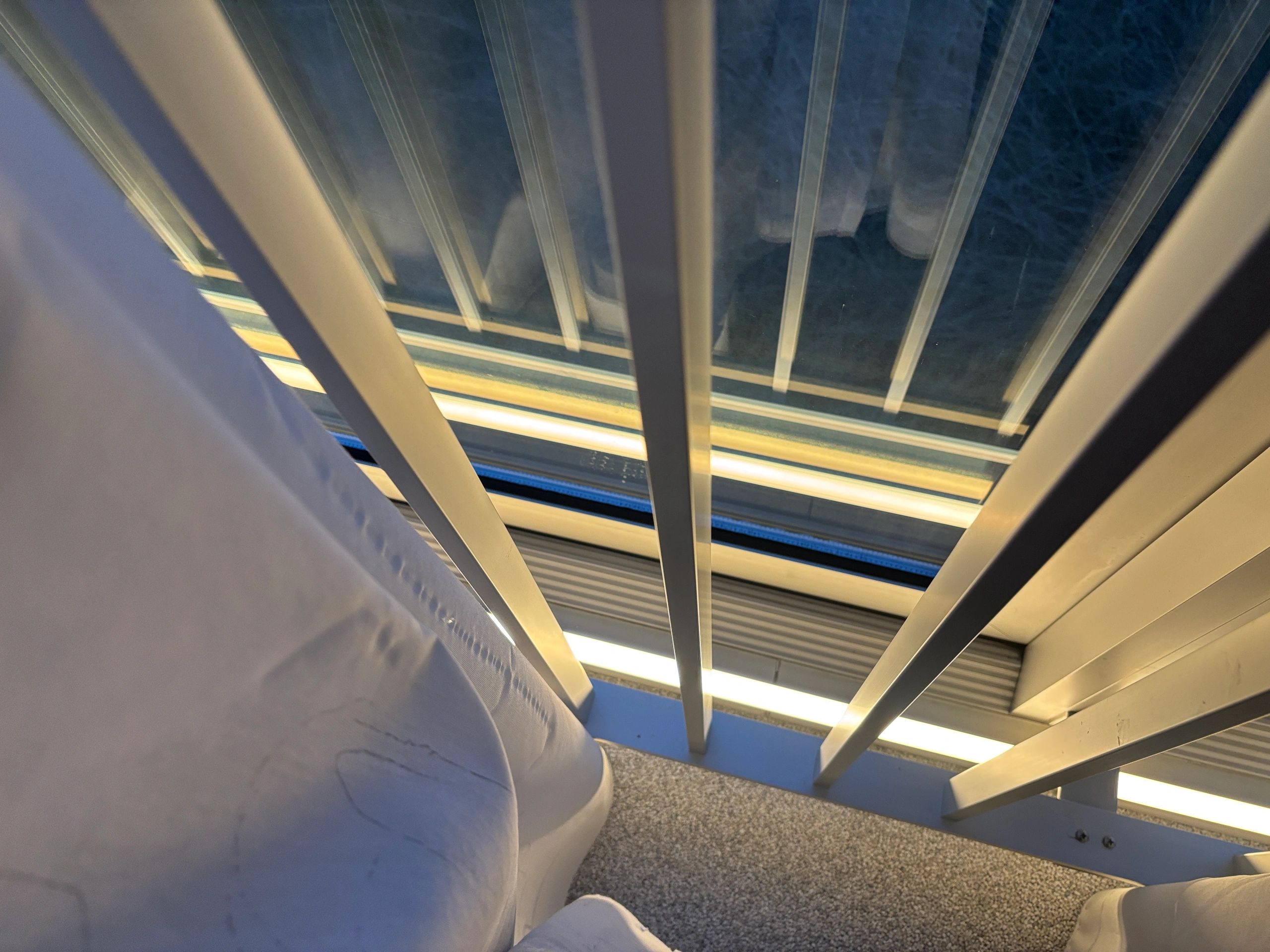 8 Meter warmweißer LED-Streifen COB mit 600 LEDs p/m - Komplettset