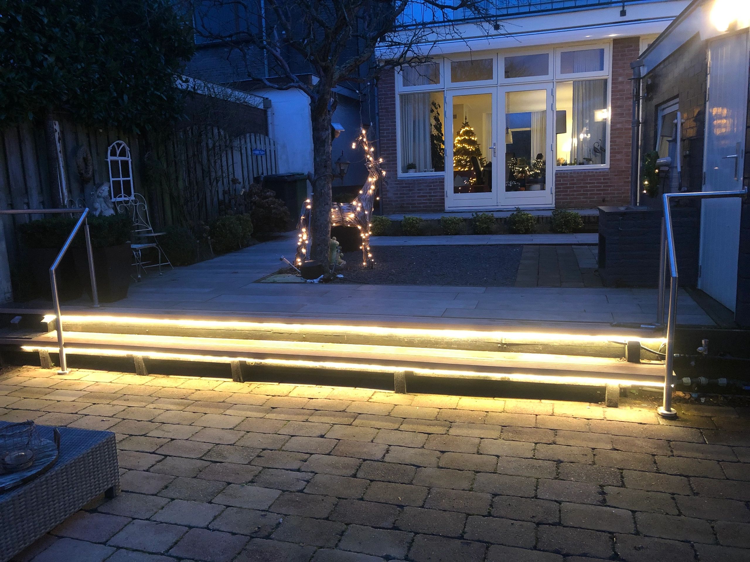 Led Streifen COB warmweiß - 9 Meter - Seperater Streifen mit 384 Leds pro Meter