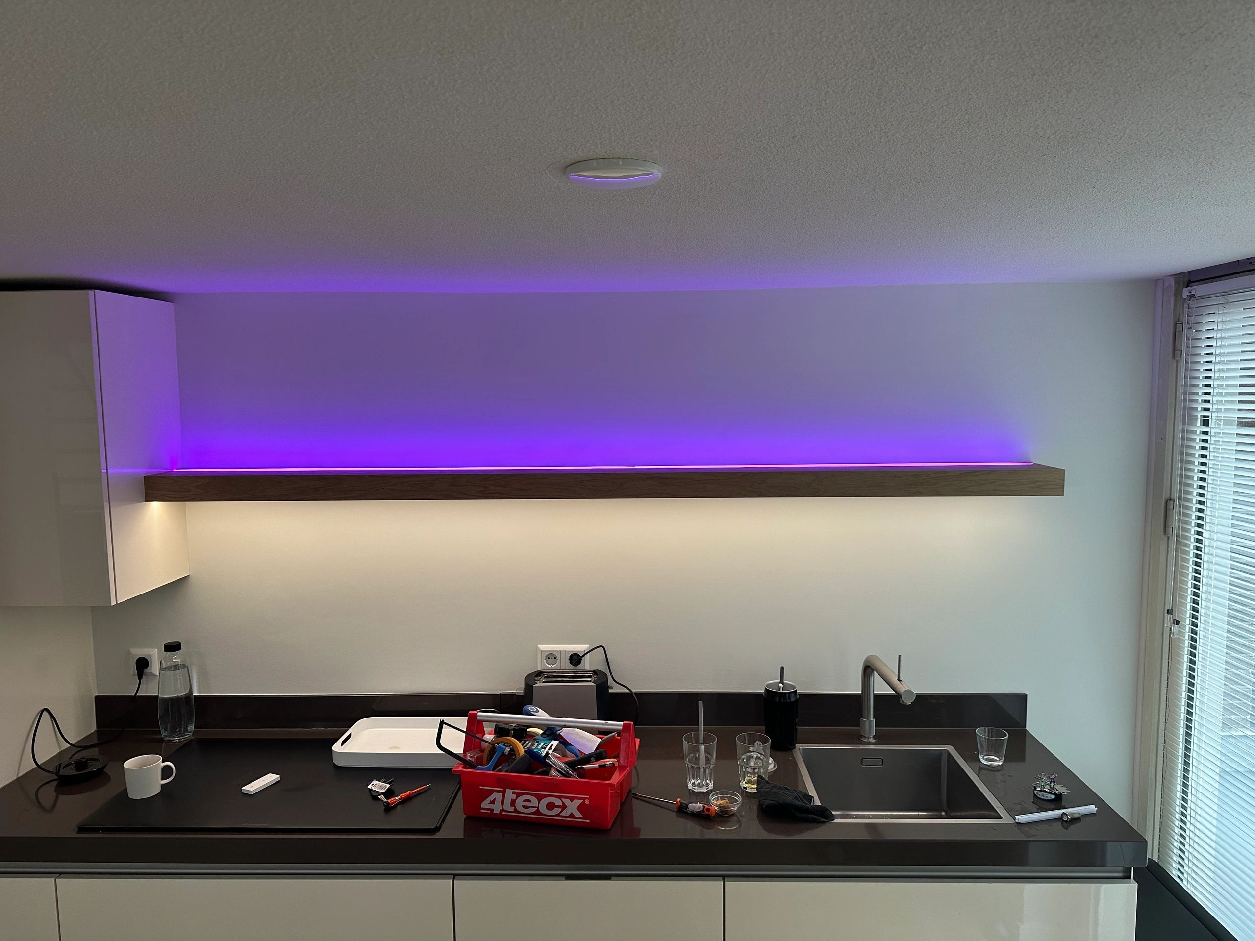 Einzelner Zigbee Steuerung für RGBWW LED Streifen zu bedienen mit der App