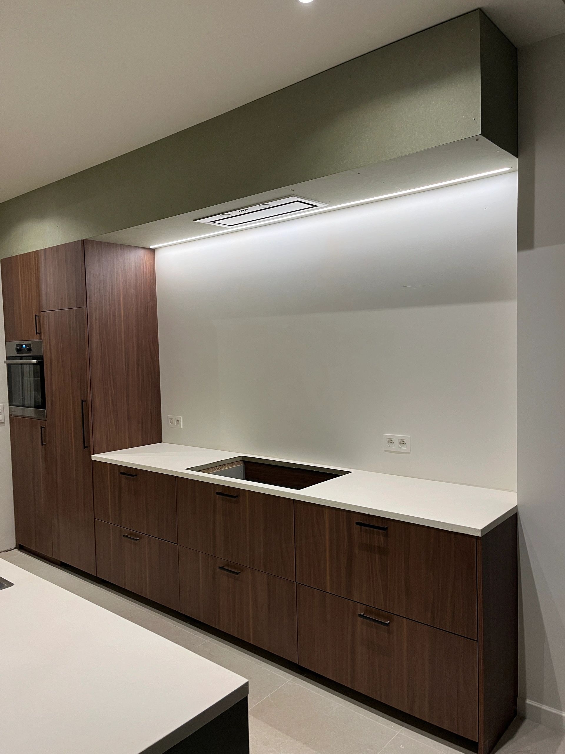 Led Streifen Profil Einbau tiefes Modell - komplett inklusiv Abschlusskappe 3 Meter 7 mm