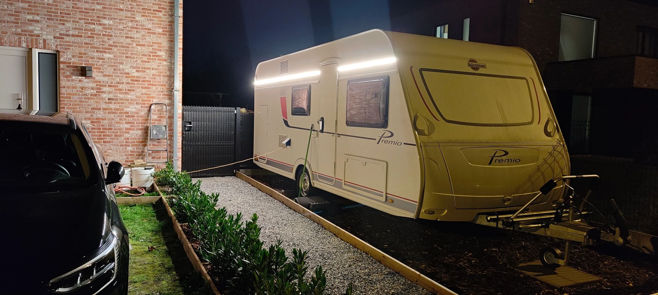 9 Meter LED Streifen Warmweiß Pro 420 - komplettes Set