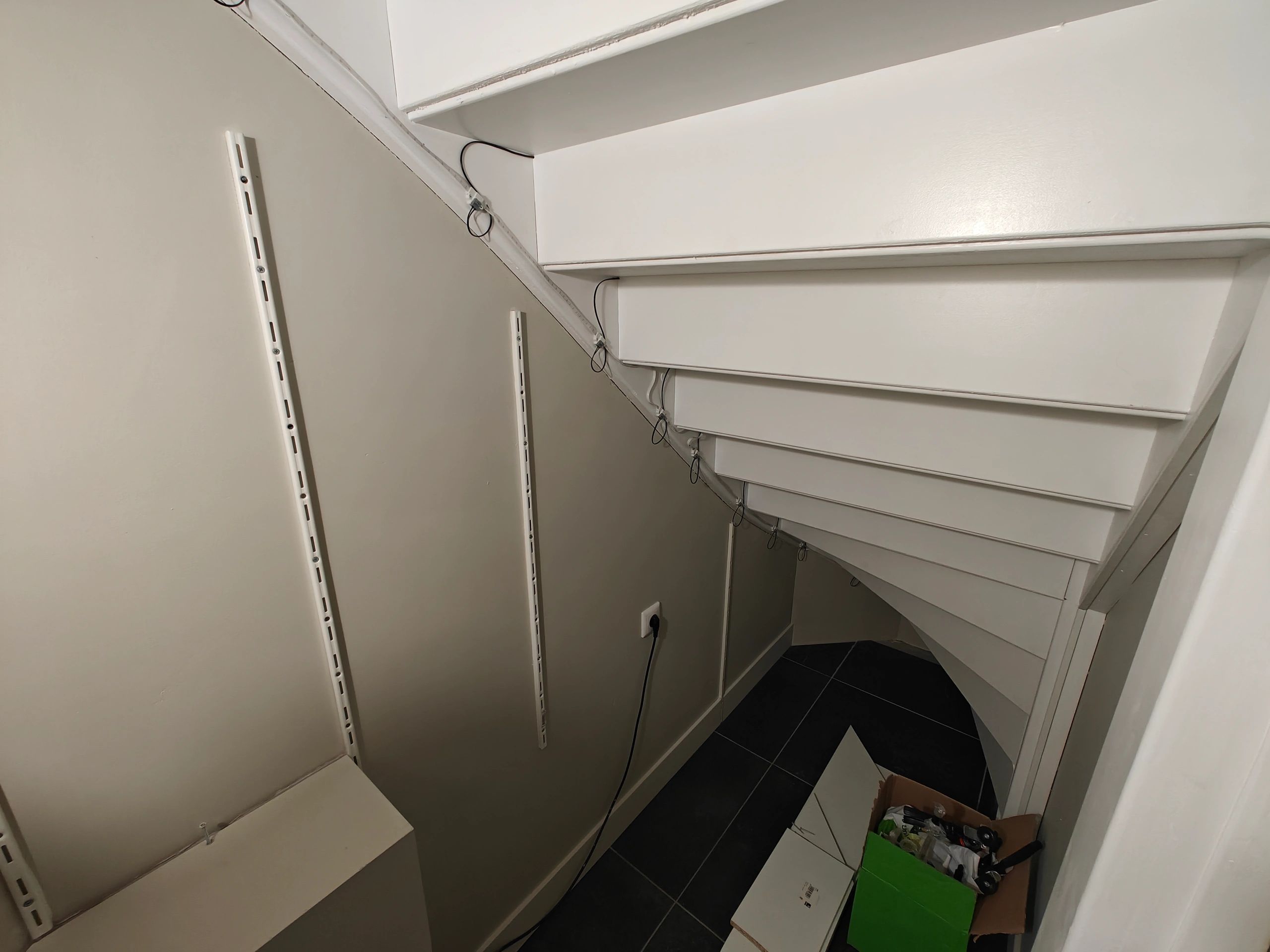 Dynamisches Treppenbeleuchtungsset Premium 130 cm mit Profil