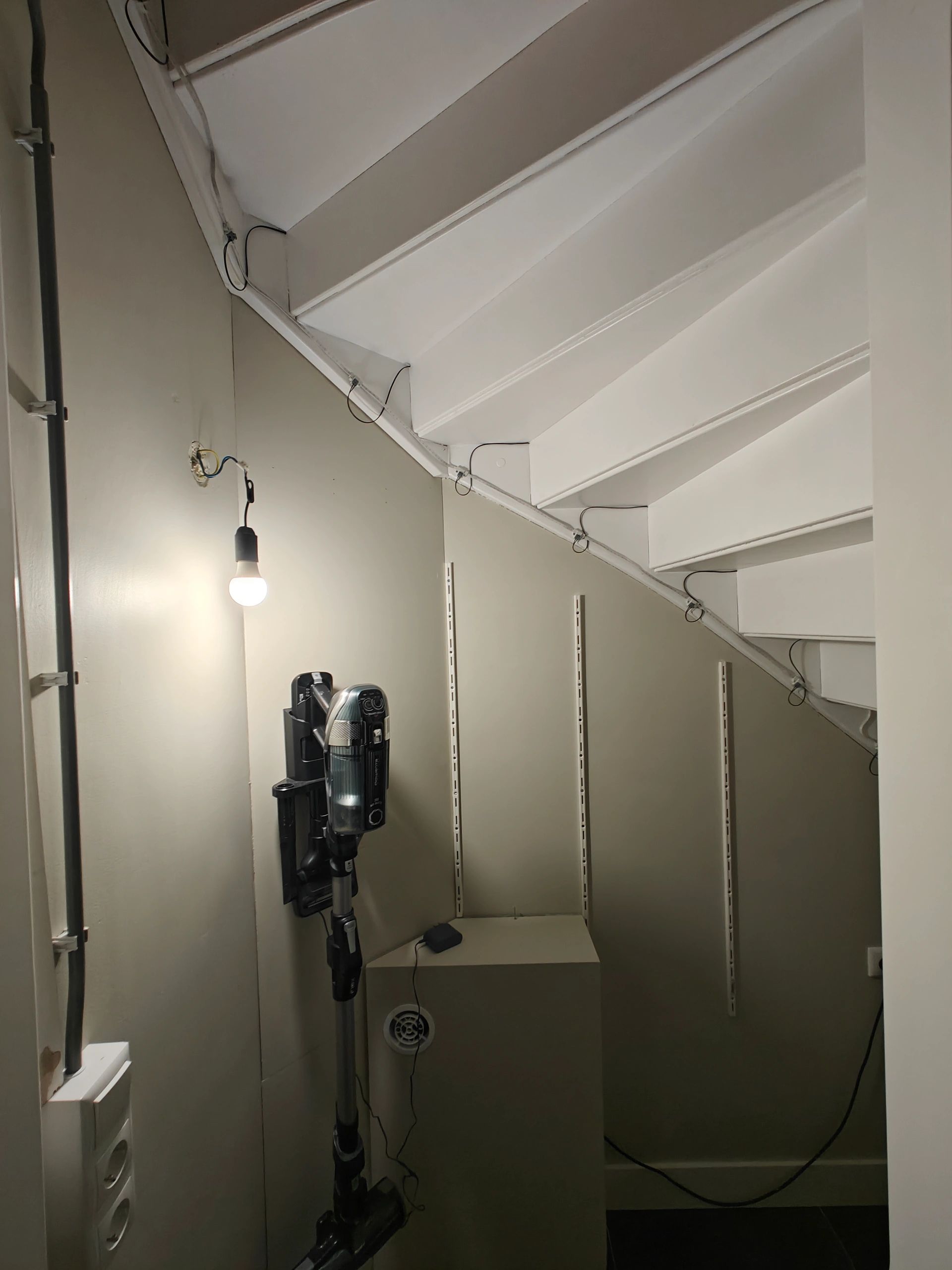 Dynamisches Treppenbeleuchtungsset Premium 130 cm mit Profil