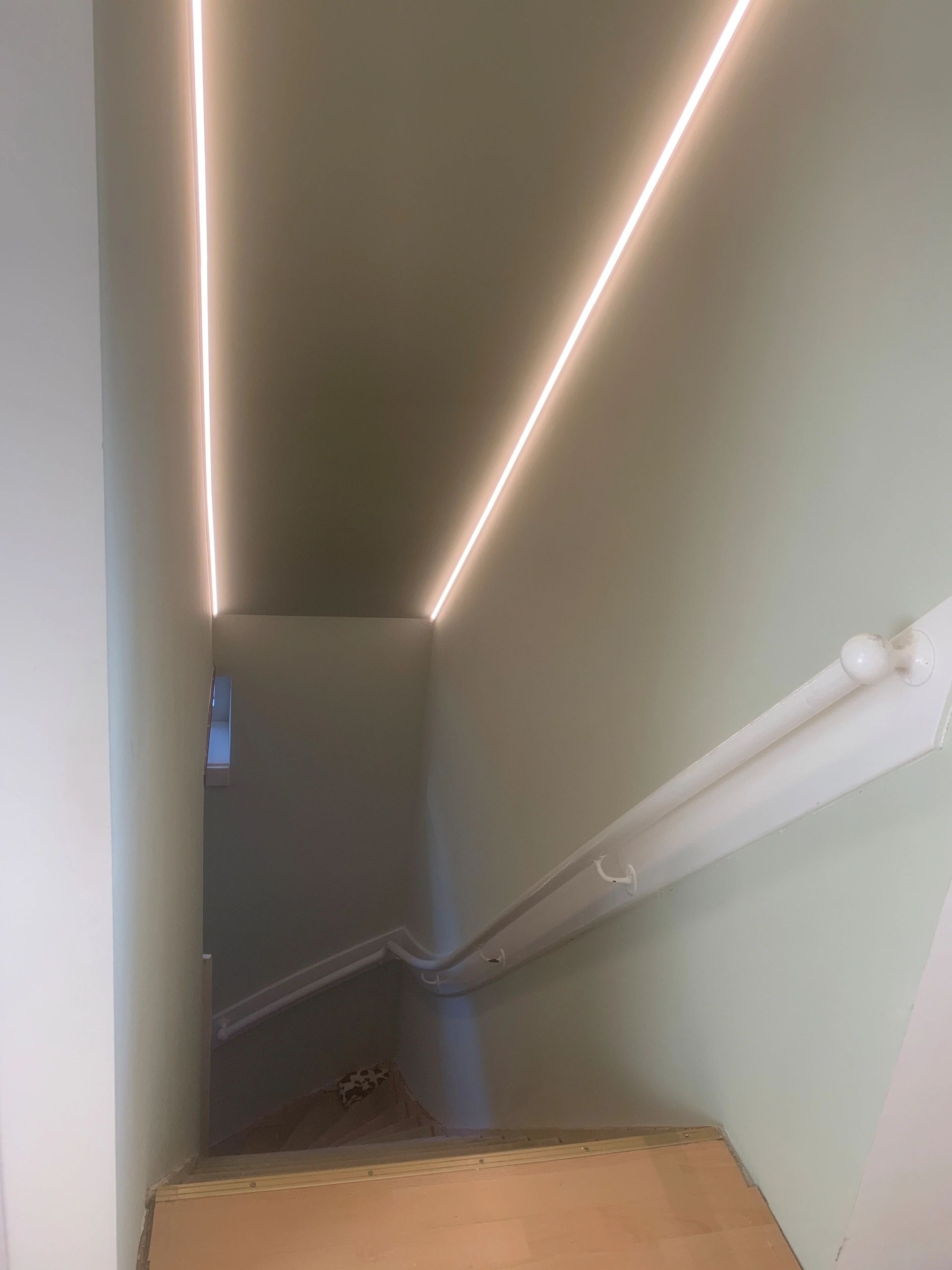 Led Streifen Profil Ecke Slim line - komplett inklusiv Abschlusskappe von 4 Meter