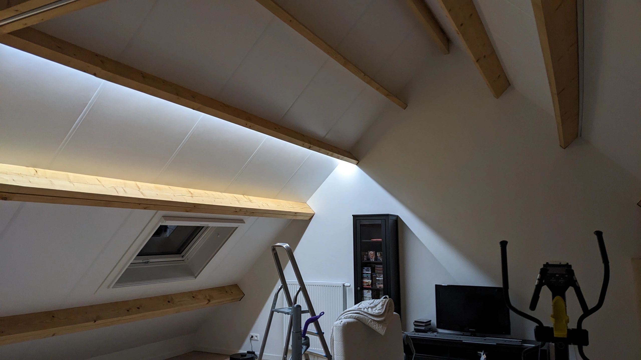 Led Streifen Profil Ecke Slim line - komplett mit Abschlusskappe 4 Meter