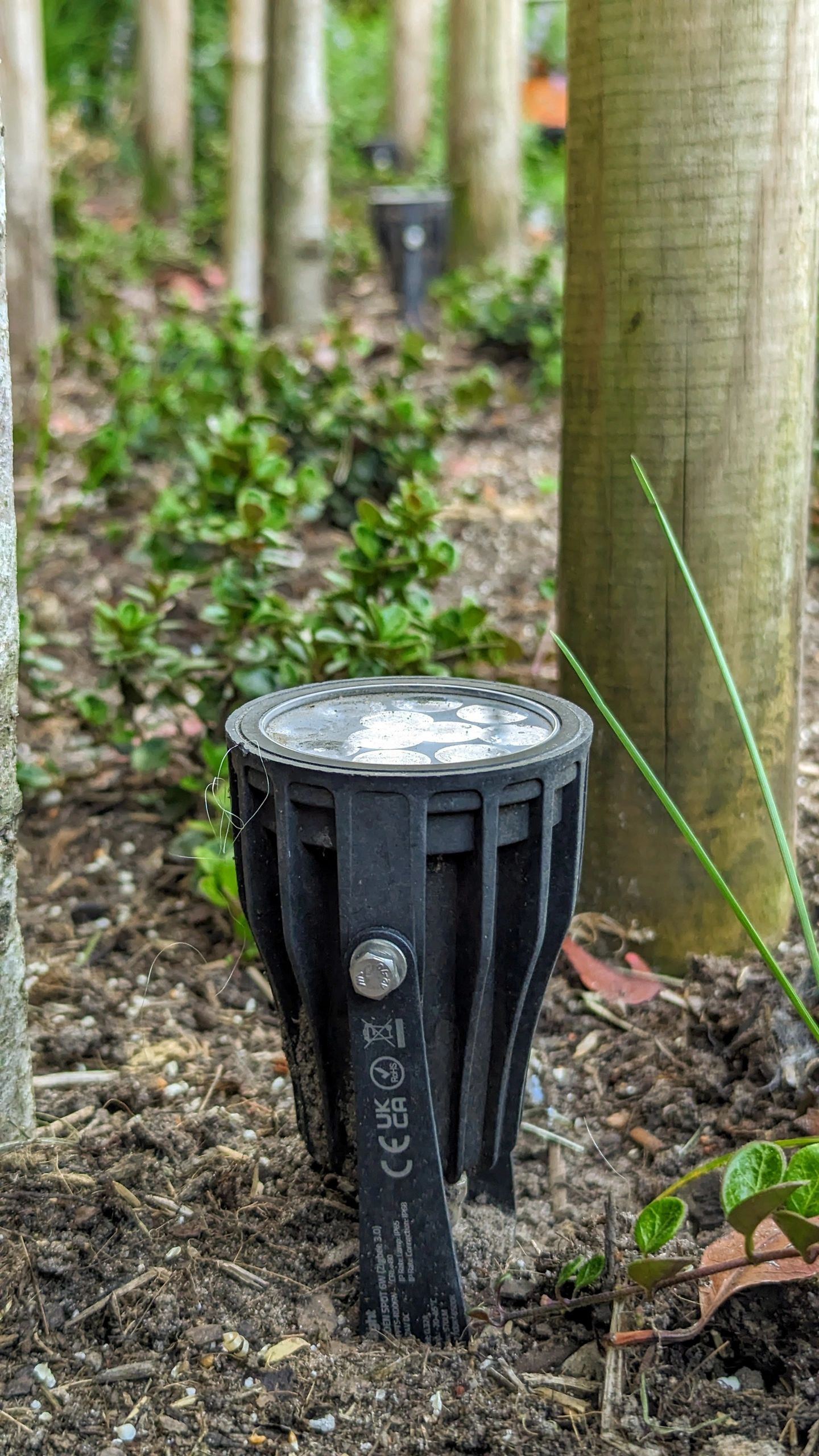 Zigbee Außenstrahler 6W - Alle Farben und Weißtöne