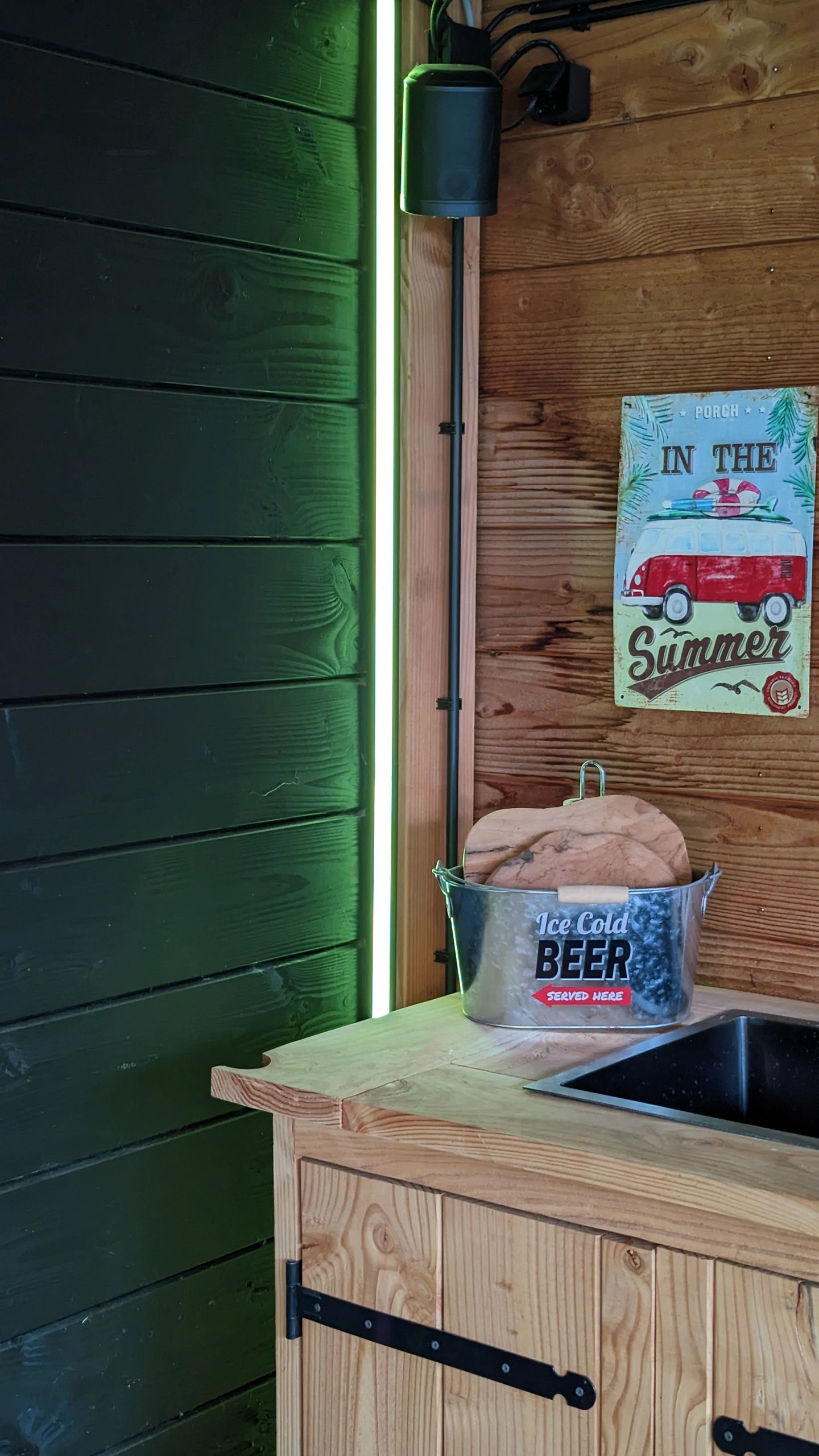 Aluminium Led Streifen Eckprofil schwarz 3M breit - Komplett mit Abdeckkappe