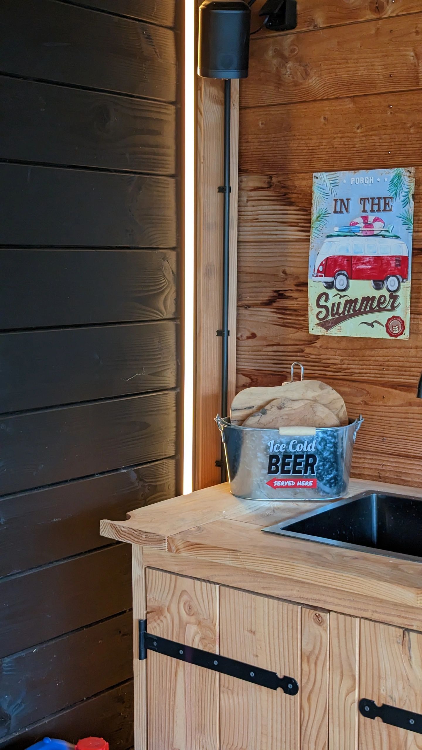 Aluminium Led Streifen Eckprofil schwarz 3M breit - Komplett mit Abdeckkappe