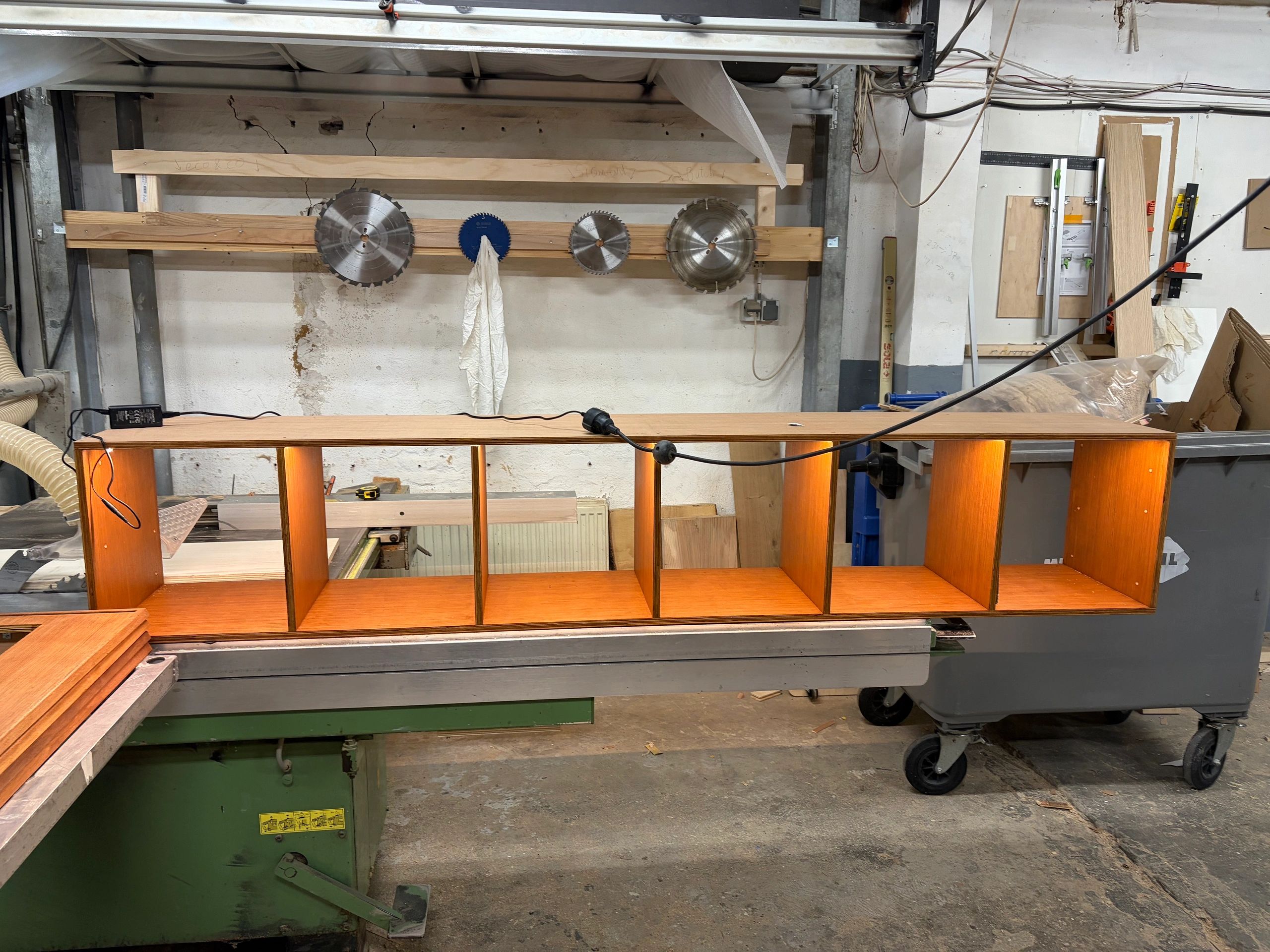 9 Meter warmweißer LED-Streifen COB mit 600 LEDs p/m - Komplettset