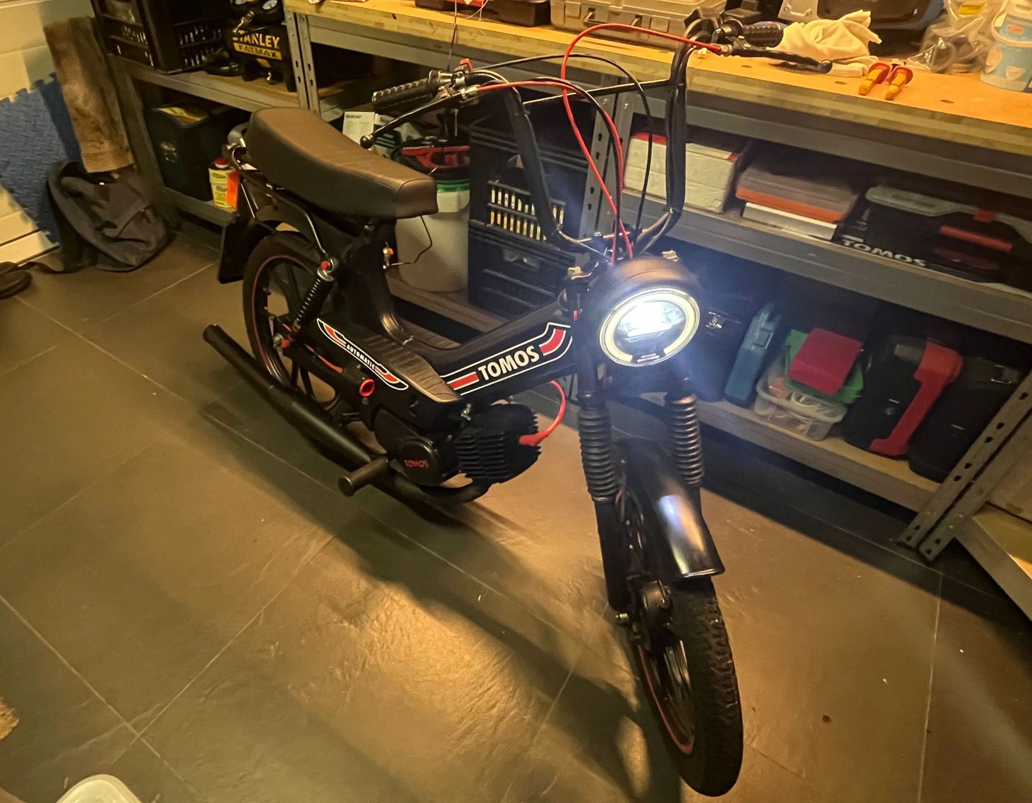 Led Streifen Akku/Batterie 12V mit Auflader